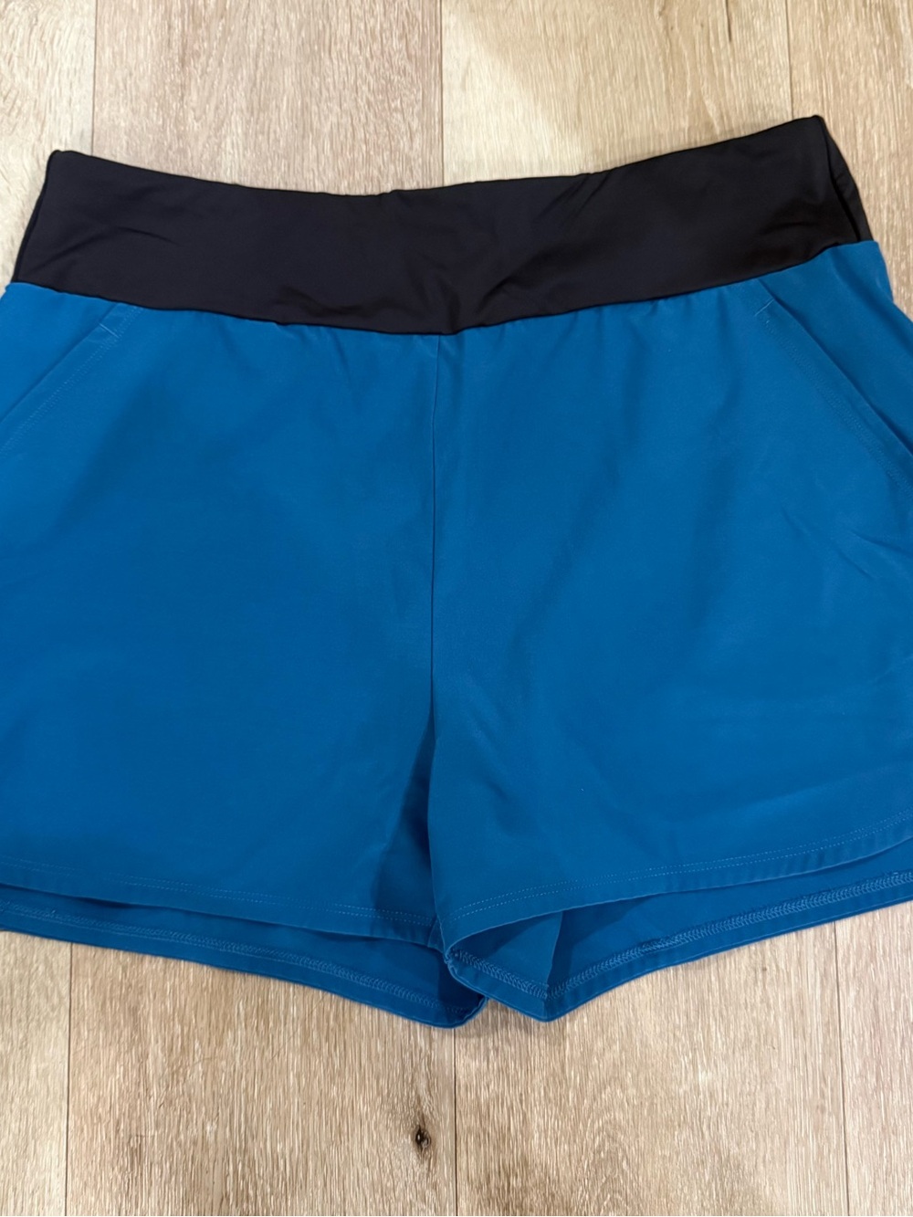 Duluth Trading Co Teal Athletic Shorts with Black Waistband